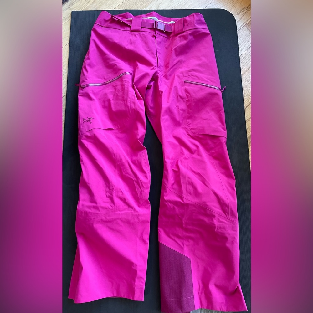 Arc’teryx Sentinel Ski Pant- @ ARC’TERYX OUT OF STOCK! Get it HERE!